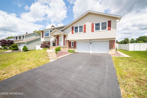 817 Wyngate Rd, Somerdale, NJ, 08083-2414 | Card Image