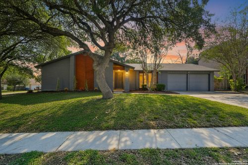 13334 Los Indios St, San Antonio, TX, 78233-5429 | Card Image