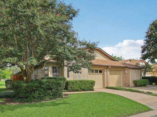 11608 Norwegian Wood Dr, Austin, TX, 78758-3557 | Card Image