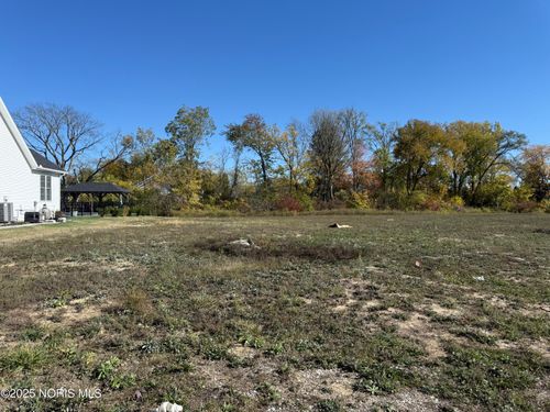 5641 Olive Tree Lane, Monclova, OH, 43542 | Card Image