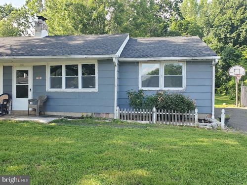 110 Lemmon Ave, PEMBERTON, NJ, 08068-1510 | Card Image