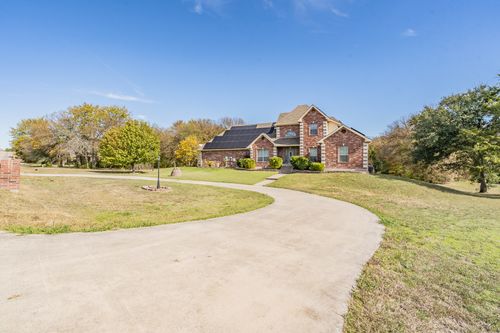 105 Horizon Cir, Azle, TX, 76020-1640 | Card Image