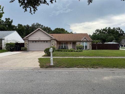 2601 Hampton Park Pl, Seffner, FL, 33584-5928 | Card Image