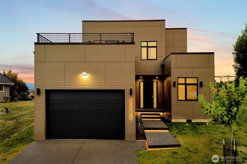 2205 Vista Springs Ln, Ferndale, WA, 98248-2018 | Card Image