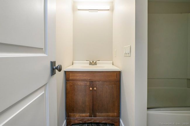 21 - 21 In Town Ter, Condo with 3 bedrooms, 3 bathrooms and 2 parking in Middletown CT | Image 24