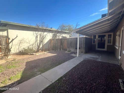 621 E 6th St, Tucson, AZ, 85705-5141 | Card Image
