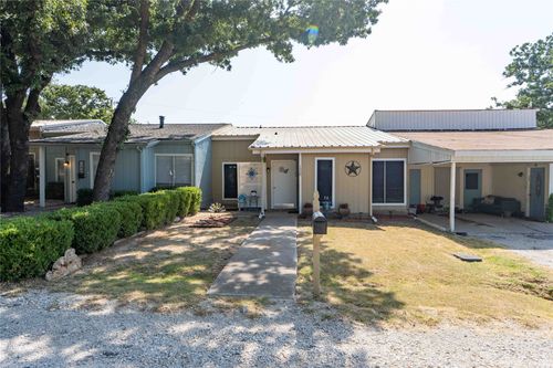 1229 Elm Ct, Runaway Bay, TX, 76426-9760 | Card Image