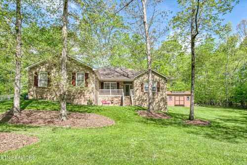 131 Chickasaw Dr, Crossville, TN, 38572-6206 | Card Image