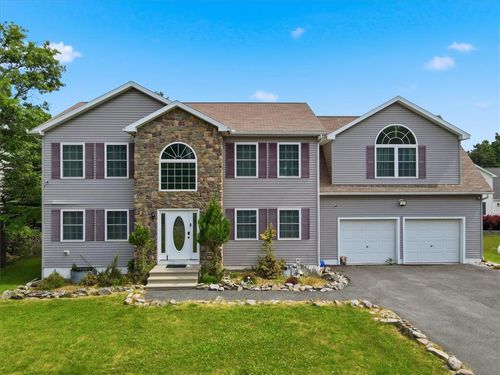 1091 Clover Rd, Long Pond, PA, 18334-7878 | Card Image