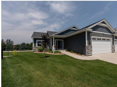 695 Marcus Pl Ne, Byron, MN, 55920-3806 | Card Image