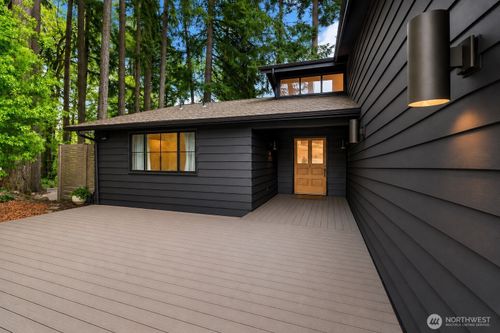 3325 92nd Avenue Ct E, Edgewood, WA, 98371-2008 | Card Image