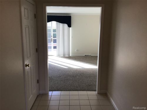 18812 Linden Dr, Clinton Township, MI, 48036-2153 | Card Image