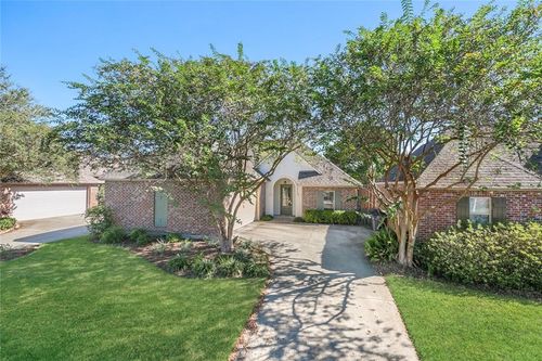 2243 Spring Pointe Dr, Baton Rouge, LA, 70810-7732 | Card Image