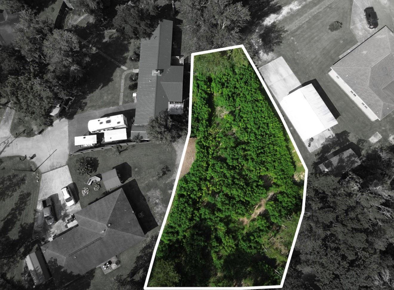 Land in Hitchcock 2