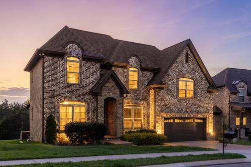 611 Southshore Pt, Mount Juliet, TN, 37122-2664 | Card Image