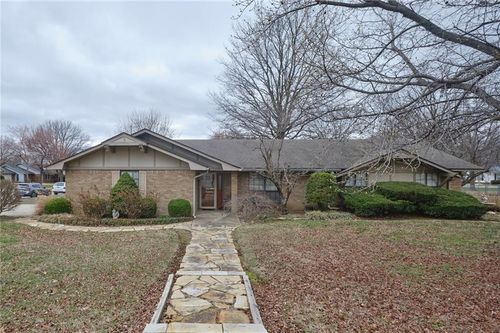 2614 S Stilwell St, Pittsburg, KS, 66762-6560 | Card Image