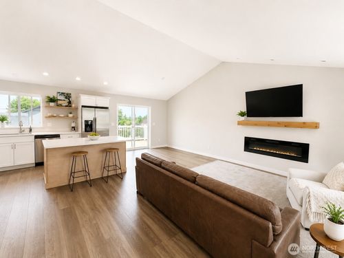 576 Saddle Rock Loop, Wenatchee, WA, 98801-9467 | Card Image