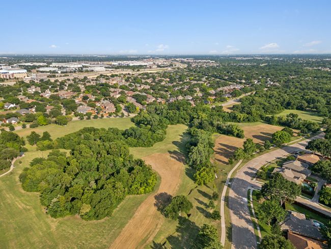Aerial view of property and surrounding area | Image 30