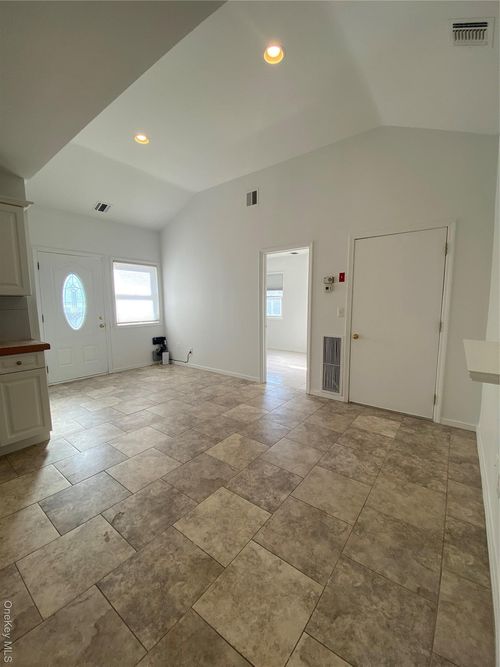 apt-8-355 Bayville Ave, Bayville, NY, 11709-1676 | Card Image