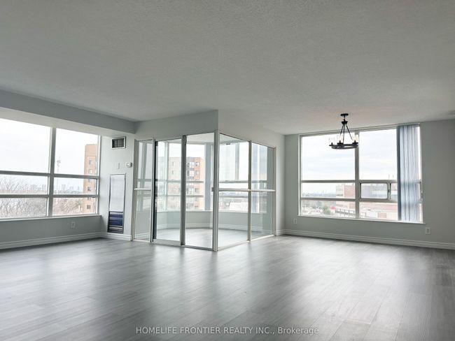 504 - 7825 Bayview Ave, Condo with 2 bedrooms, 2 bathrooms and null parking in Thornhill ON | Image 5