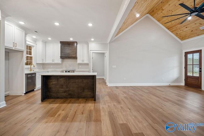 85 Betty Way, House other with 4 bedrooms, 3 bathrooms and null parking in Scottsboro AL | Image 7