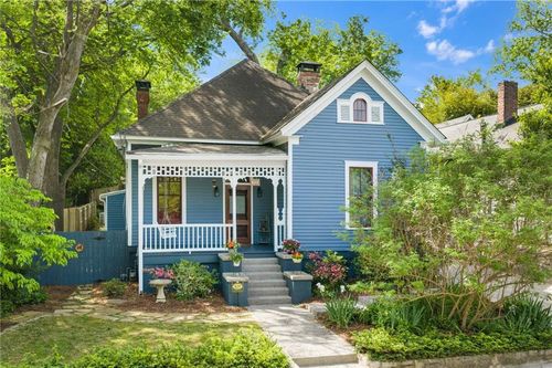 829 Ashland Ave Ne, Atlanta, GA, 30307-2403 | Card Image