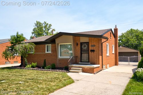 28948 Boston St, Saint Clair Shores, MI, 48081-1028 | Card Image