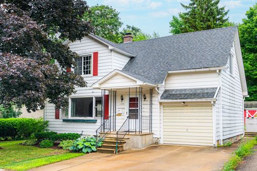 536 Center Ave, Sycamore, IL, 60178-1707 | Card Image