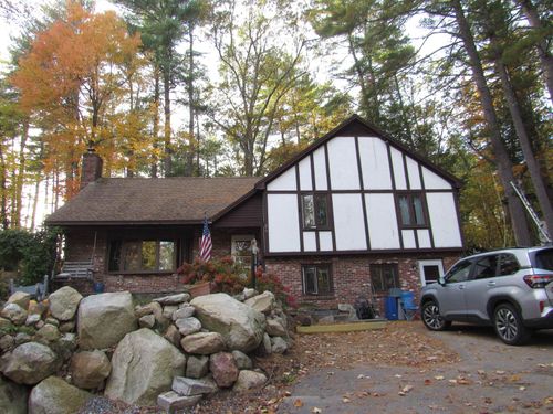 86 Wire Rd, Merrimack, NH, 03054-3329 | Card Image