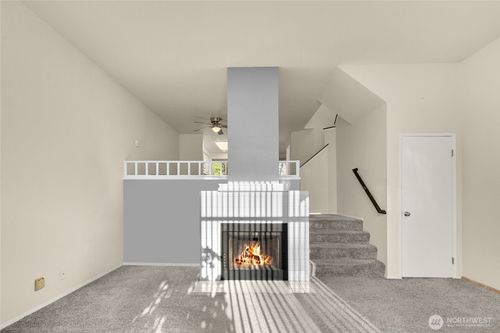 apt-105-8010 Mukilteo Speedway, Mukilteo, WA, 98275-2661 | Card Image