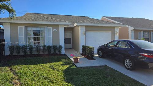 2270 Se 7th Pl, Homestead, FL, 33033-5216 | Card Image
