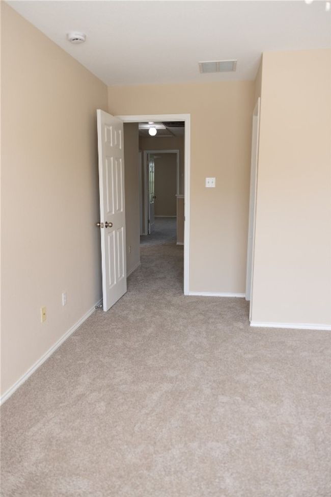 Bedroom 2 with new carpeting | Image 18