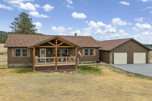139 Surrey Ln, Custer, SD, 57730-8402 | Card Image