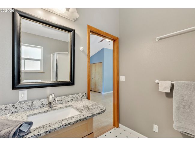 Bathroom-Main | Image 26