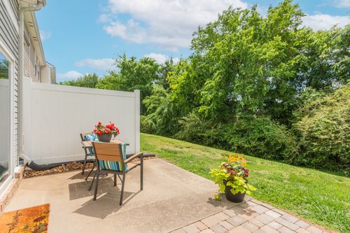 1056 Somerset Springs Dr, Spring Hill, TN, 37174-4554 | Card Image