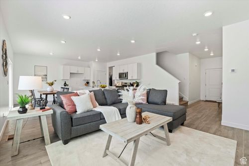 1133 E Commodore Ln, Saratoga Springs, UT, 84045-5569 | Card Image