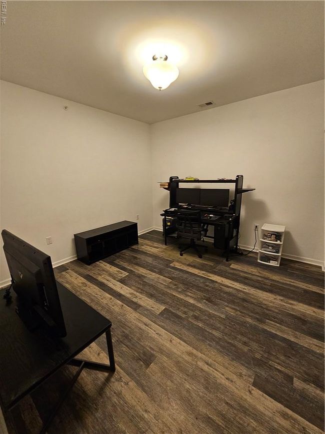 2nd bedroom | Image 21