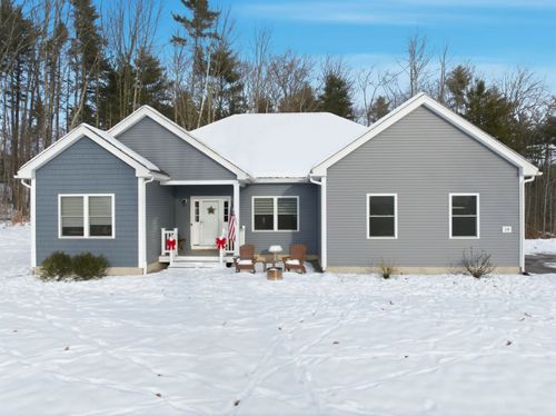 18 Hickorywood Cir, Meredith, NH, 03253-5419 | Card Image