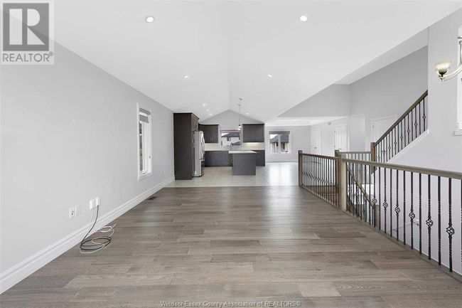 23 Noble Crt, House other with 5 bedrooms, 3 bathrooms and null parking in Amherstburg ON | Image 7