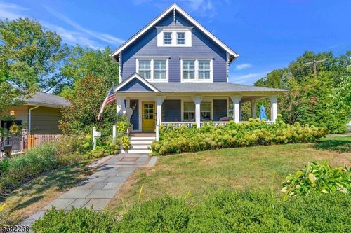 18 Old Army Rd, Bernardsville, NJ, 07924-1844 | Card Image