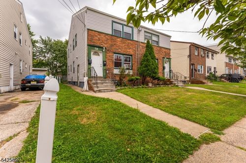 718 Thomas St, Elizabeth, NJ, 07202-2775 | Card Image