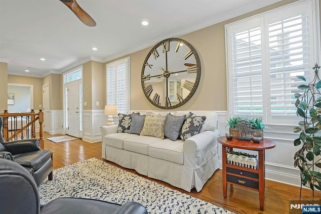 12 Pheasant Run, Condo with 2 bedrooms, 3 bathrooms and null parking in Old Tappan NJ | Image 5