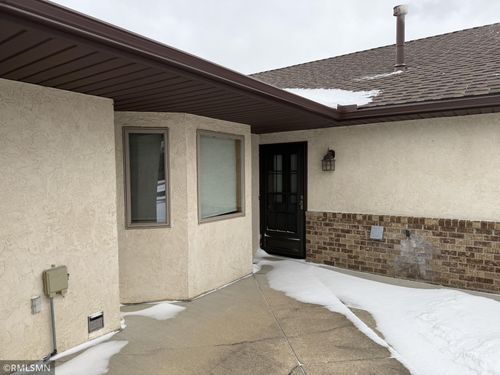 1928 Vierling Dr E, Shakopee, MN, 55379-3367 | Card Image