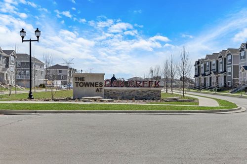 573 Yosemite Way, Mundelein, IL, 60060-3772 | Card Image