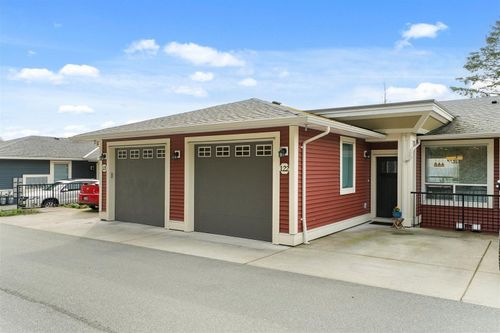 122-6026 Lindeman St, Chilliwack, BC, V2R0W1 | Card Image