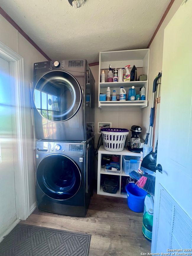 8990 Fm 2146, House other with 4 bedrooms, 2 bathrooms and null parking in Jourdanton TX | Image 13