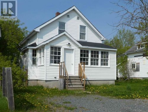 204 2nd Ave S, Geraldton, ON, P0T1M0 | Card Image