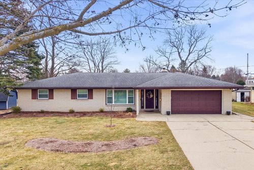 N75W6969 Linden Street, Cedarburg, WI, 53012 | Card Image