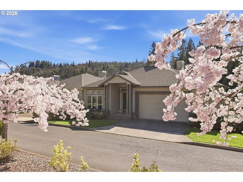 640 Se 40th Ter, Gresham, OR, 97080-8458 | Card Image