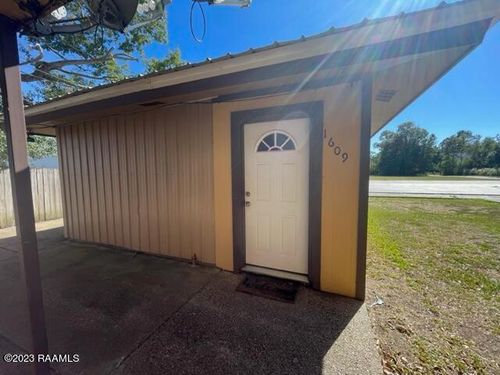 apt-10-1609 Kerr St, Opelousas, LA, 70570-7840 | Card Image